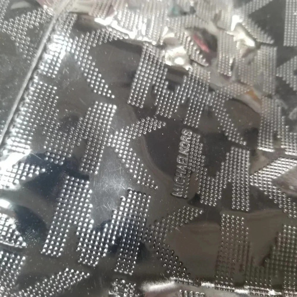 MICHAEL Michael Kors Black Signature Mirror PVC / Leather East West Zip Tote - Picture 2 of 16